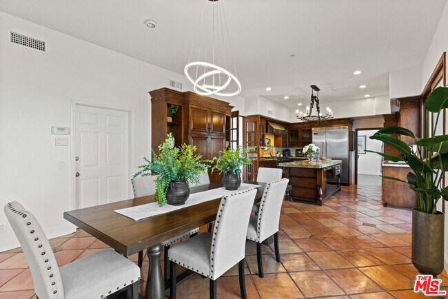 Building Photo - 13045 Ripple Creek Ln