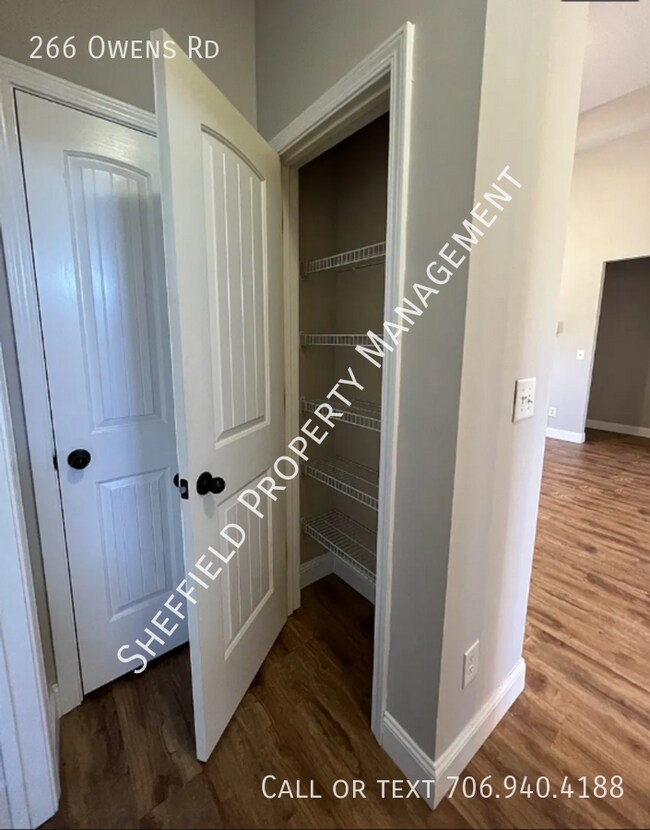 Building Photo - 266 Owens Rd