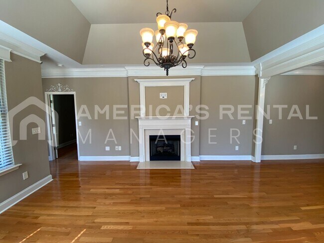 Building Photo - 4230 Lochshire Ln