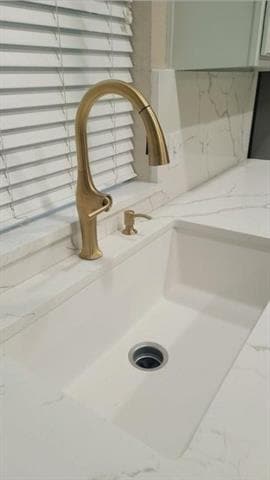 Building Photo - 107 Redwood Ln