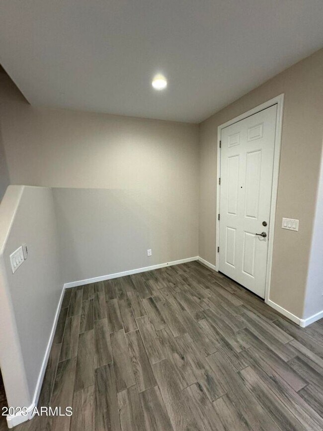 Building Photo - Unique opportunity! Rent a newer home in Tempe!!
