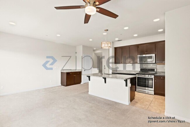 Building Photo - 5572 Campbell Ln