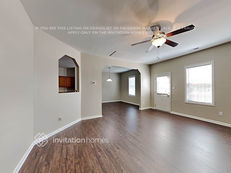 Building Photo - 711 Alberta Ct