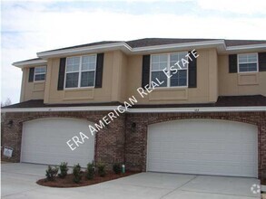 Building Photo - Niceville Townhome near Turkey Creek!