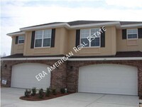 Building Photo - Niceville Townhome near Turkey Creek!