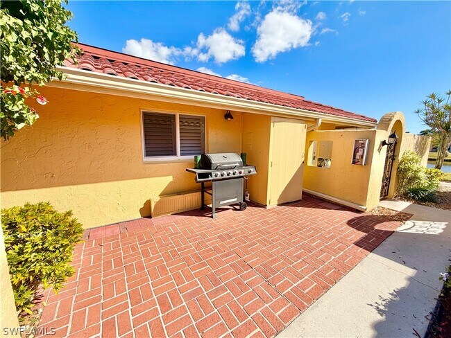 Building Photo - 136 Harrison Rd