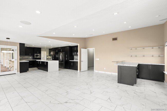 Building Photo - 6518 Monte Fuego