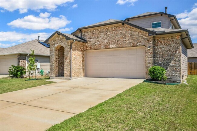 Building Photo - 109 Marimoor Dr