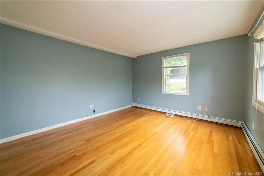 Building Photo - 6 Sunnyside Ave