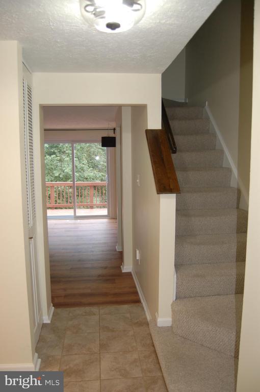 Building Photo - 9114 Aspenpark Ct