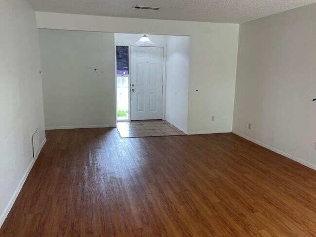 Building Photo - 2014 Krizan Ave