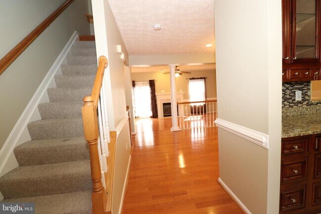 Building Photo - 3312 Hibiscus Ct