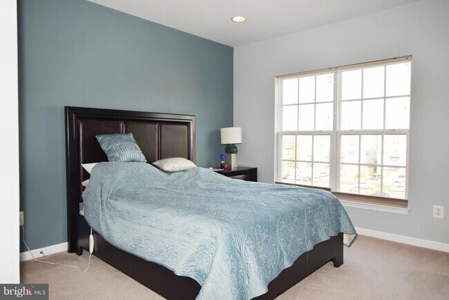 Building Photo - 19267 Winmeade Dr