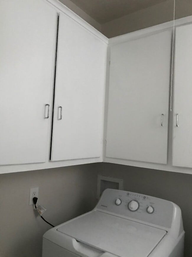 Building Photo - 41 Blake St