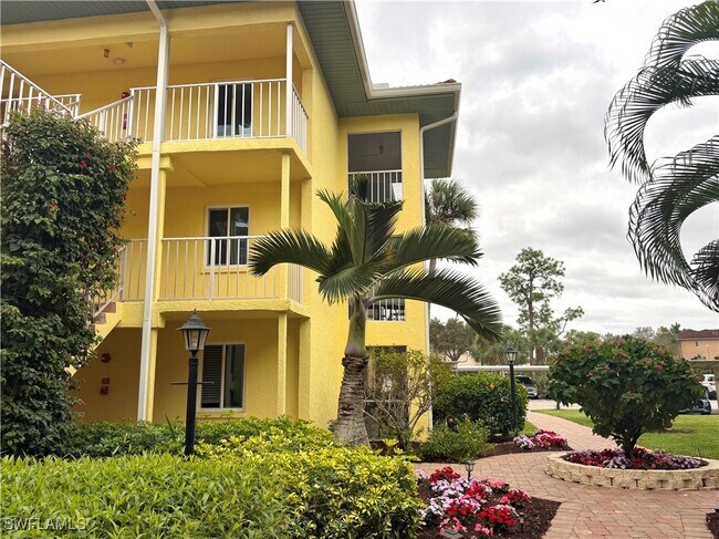 Building Photo - 1001 Foxfire Ln