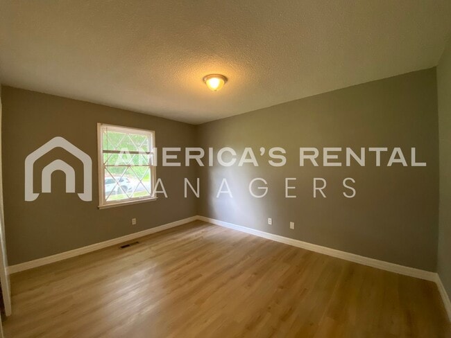 Building Photo - 4214 Fortson Ln NW