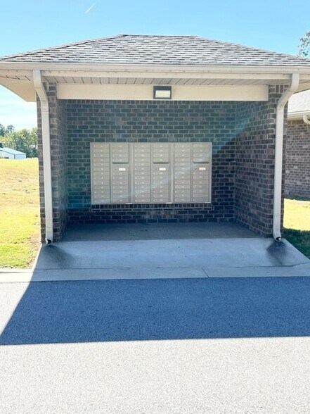 Building Photo - 17 Glen Rock Dr