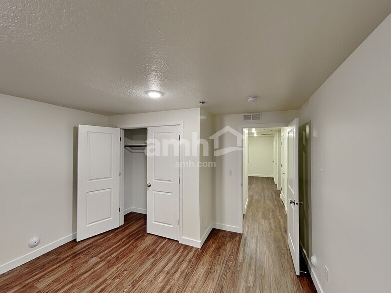 Building Photo - 3471 N Annabell St