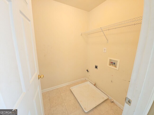 Building Photo - 273 Winthrop Ln