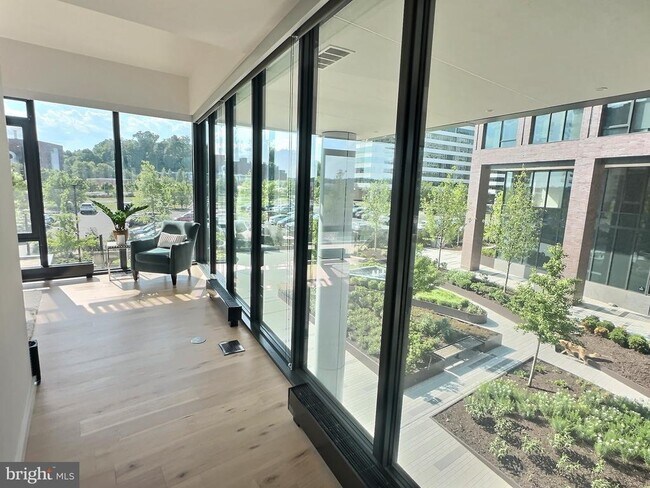 Building Photo - 3130 Potomac Ave