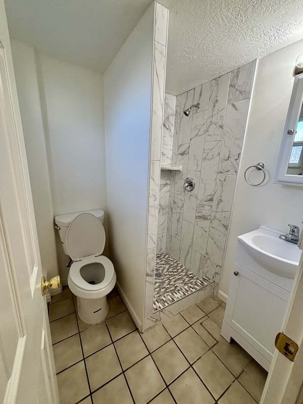 Building Photo - 1643 S State St