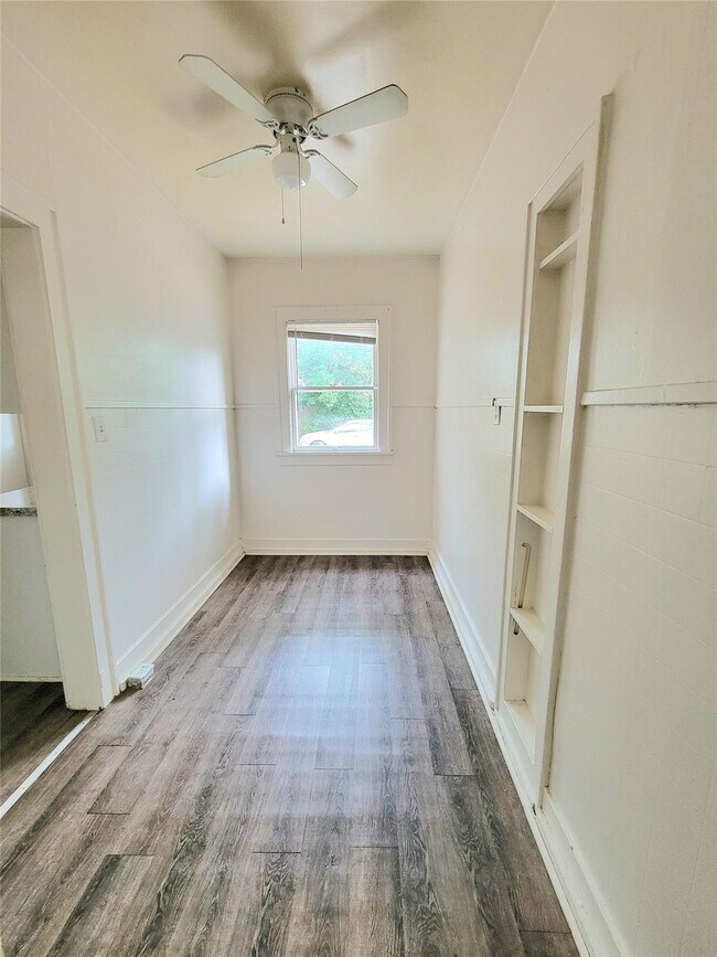 Building Photo - 1238 Peden St