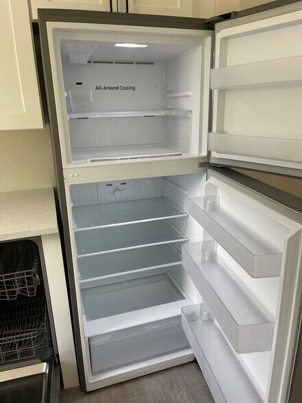 Building Photo - 811 Lotus Path