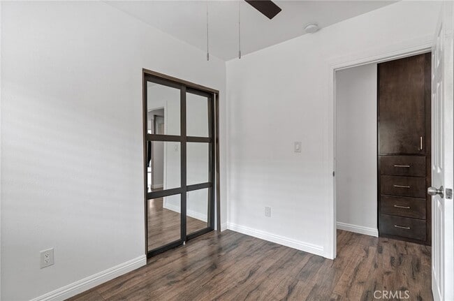 Building Photo - 743 E 90th St
