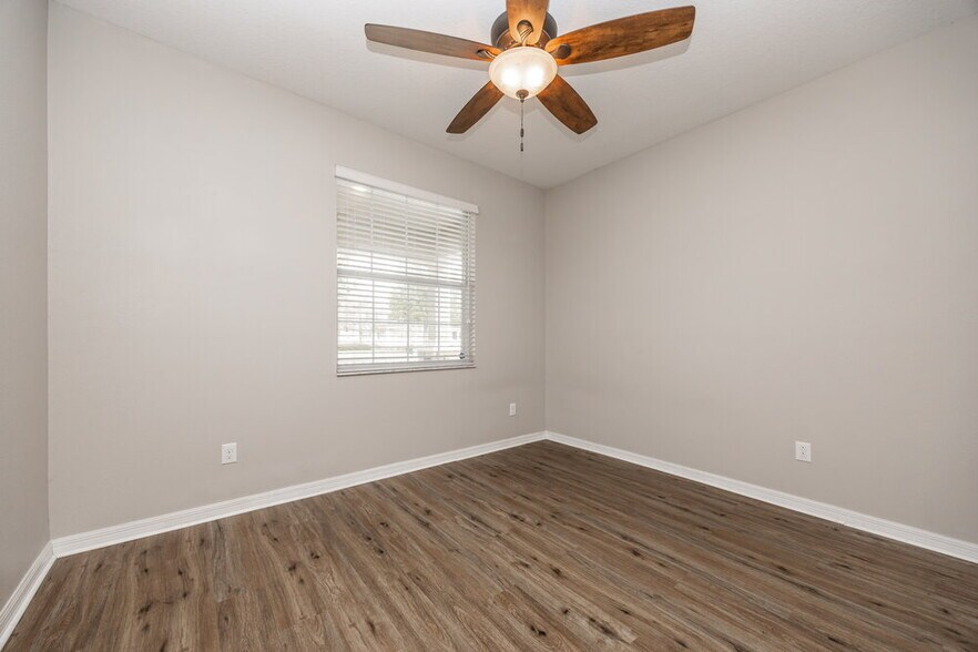 Building Photo - 21018 Picket Fence Ct