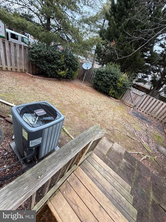 Building Photo - 10727 Gideon Ct