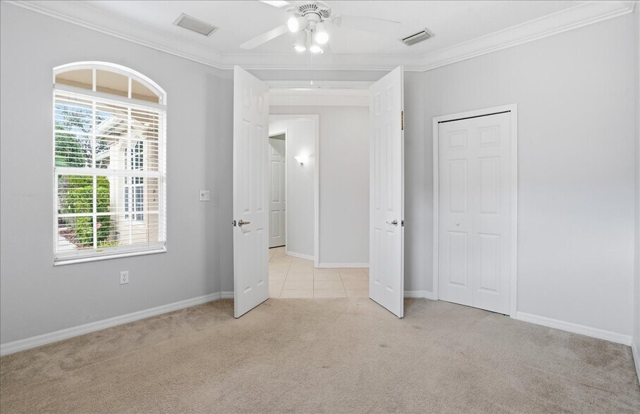 Building Photo - 6055 Wingspan Way