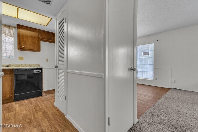 Building Photo - 10537 Gran Cima Ln