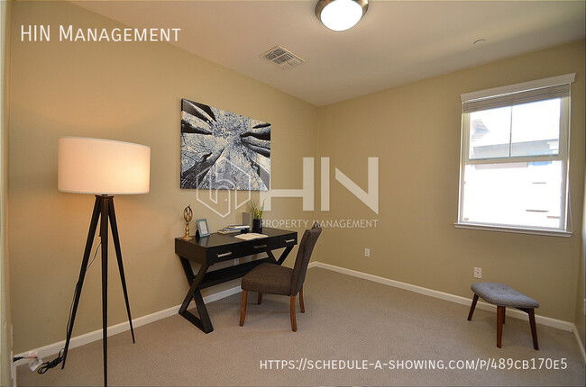 Building Photo - 115 Ede Ln