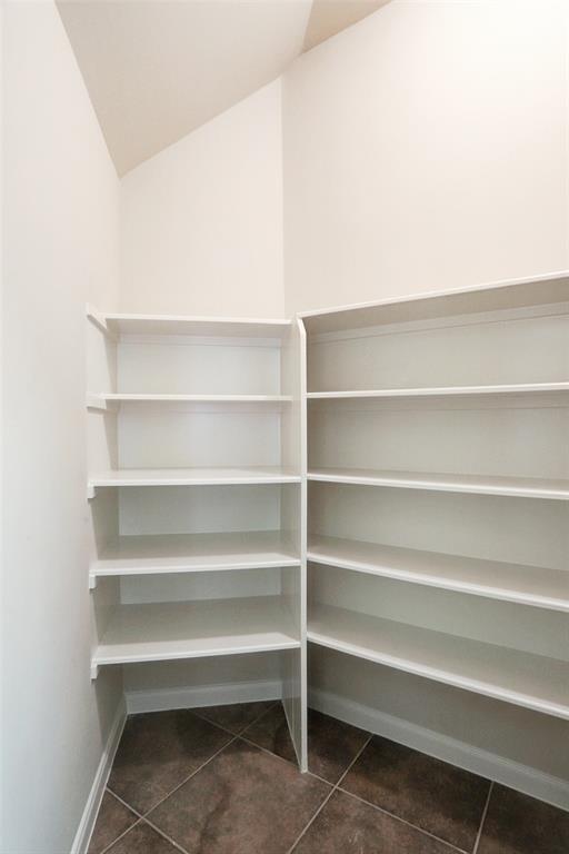 Building Photo - 27926 Barberry Banks Ln