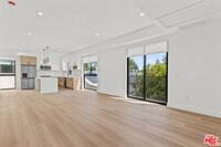 Building Photo - 5839 Kester Ave