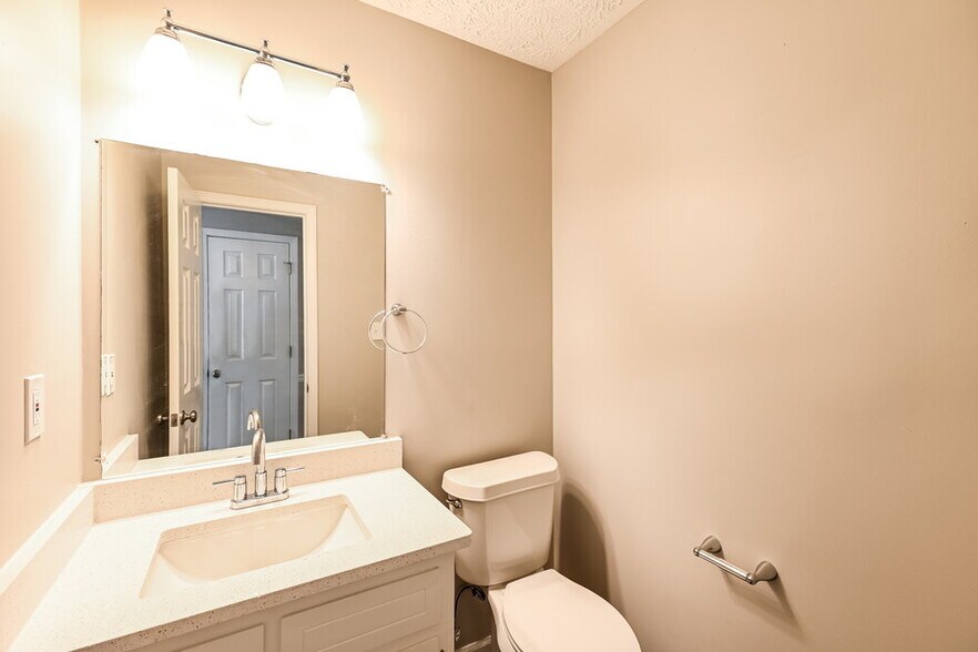 Building Photo - 756 Pennybrook Ln