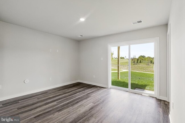 Building Photo - 16640 Green Glade Dr