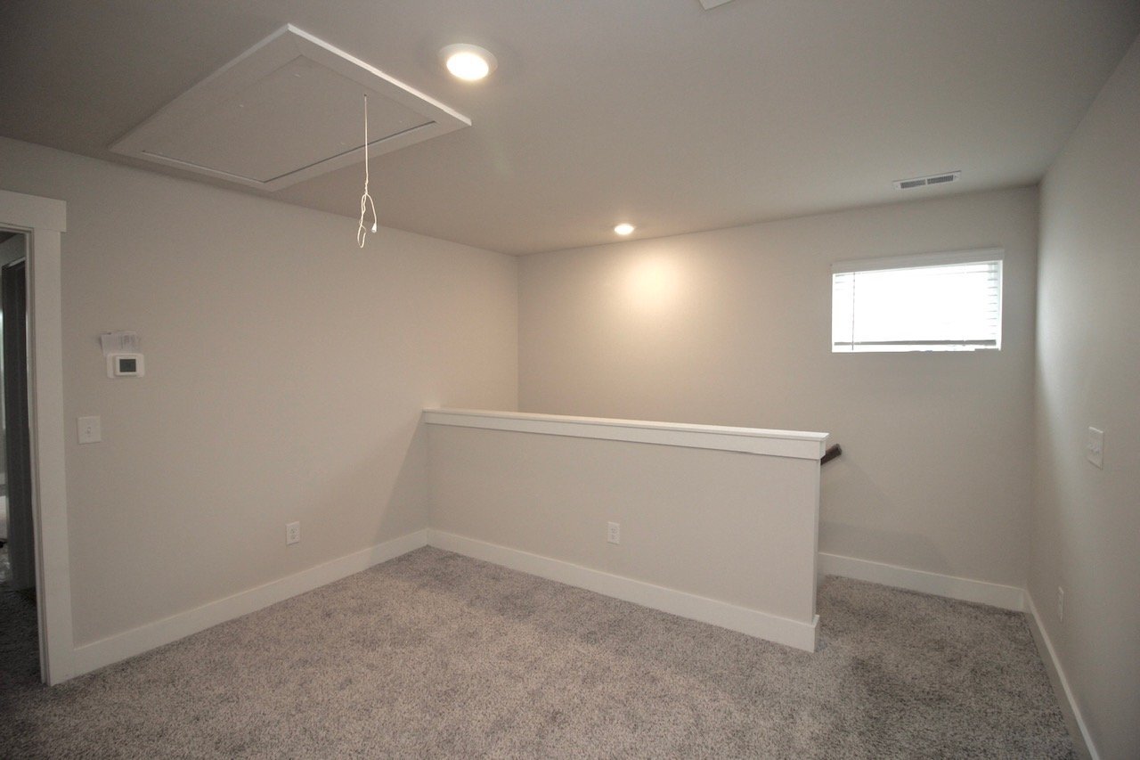 Building Photo - 35 Beachley Pl