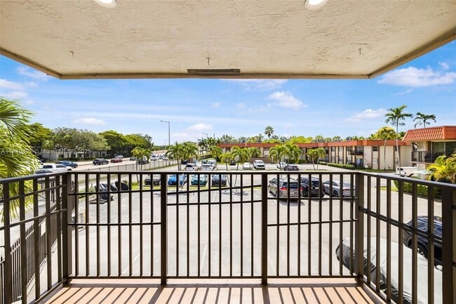 Building Photo - 10401 SW 108th Ave