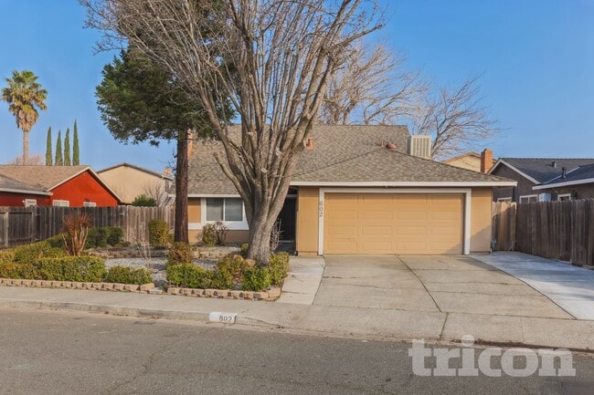 Building Photo - 602 Chyrl Way