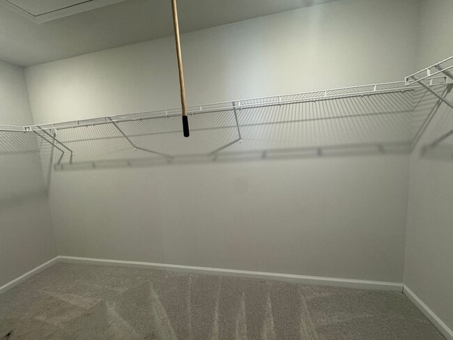 Building Photo - Beautiful & Spacious Home for Rent