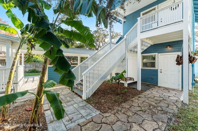 Building Photo - 1654 Highland Ave