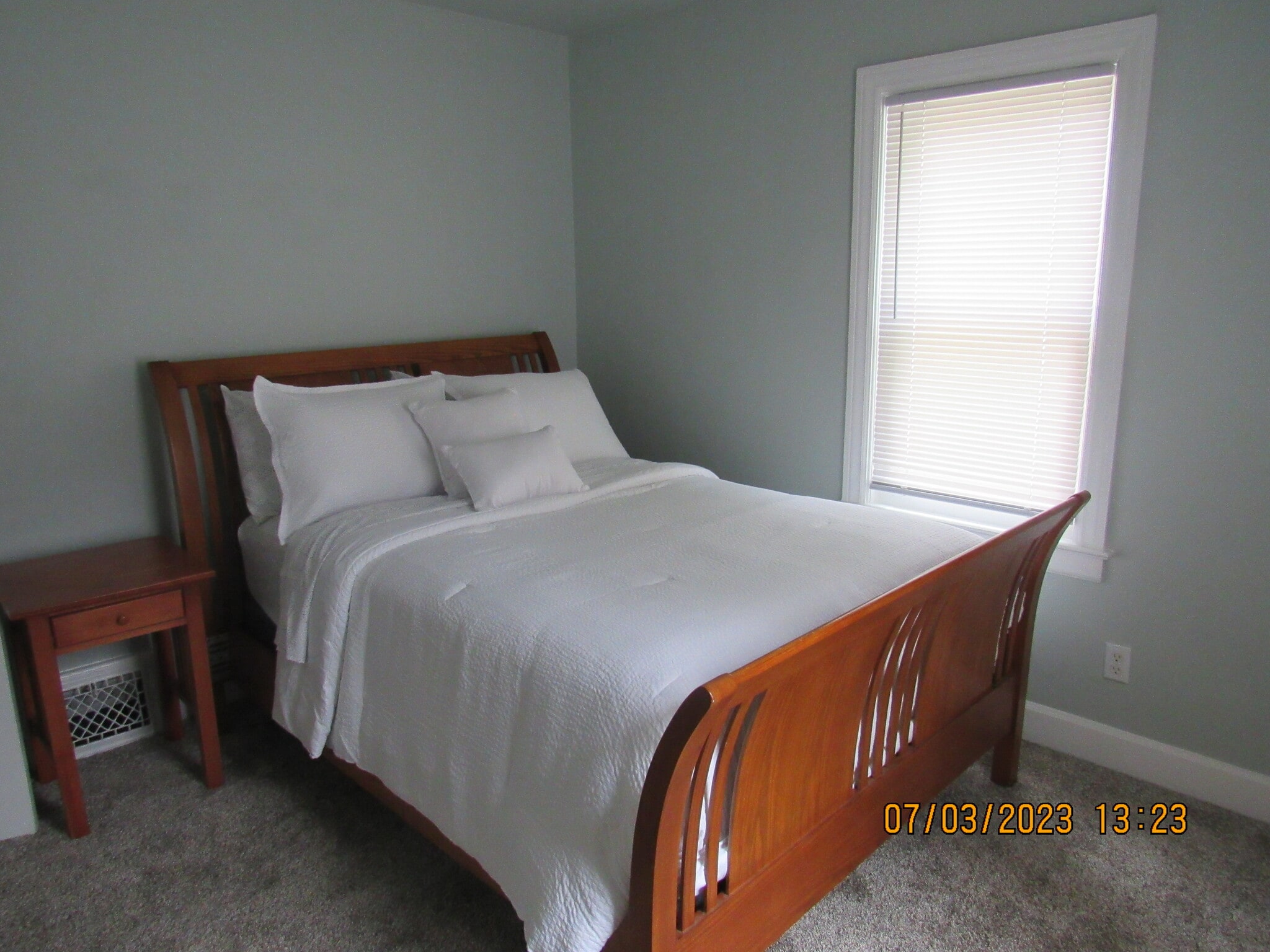 Building Photo - 3722 Oakland Dr