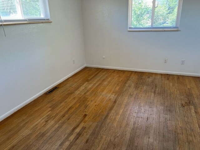 Building Photo - 4205 Moorhead Ave