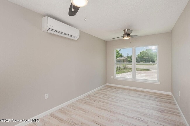 Building Photo - 2626 Sarno Rd