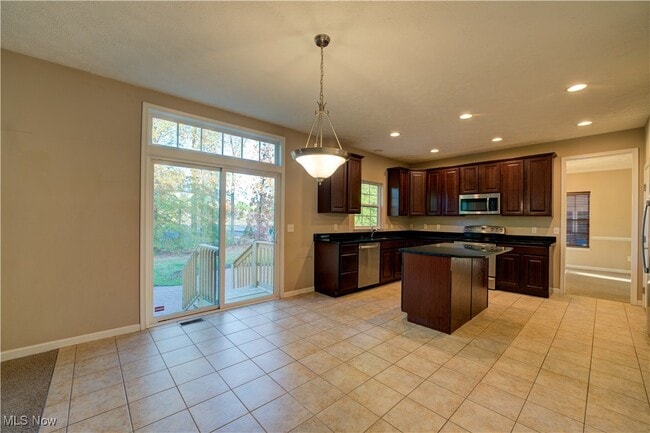 Building Photo - 2576 Covington Pl