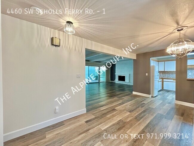 Building Photo - 4460 SW Scholls Ferry Rd