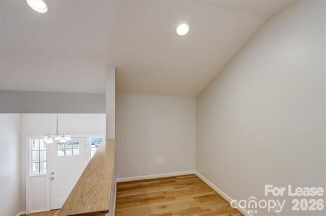 Building Photo - 48 John Halford Ct