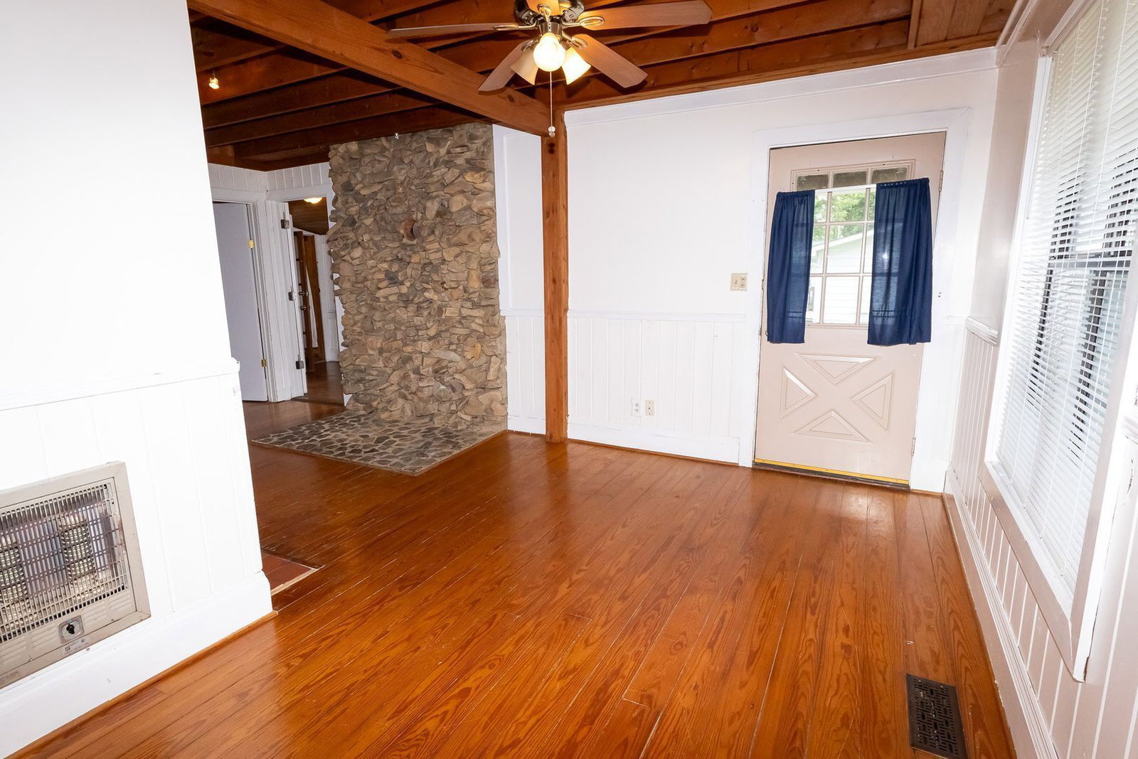 Building Photo - 3259 Ozark Cir