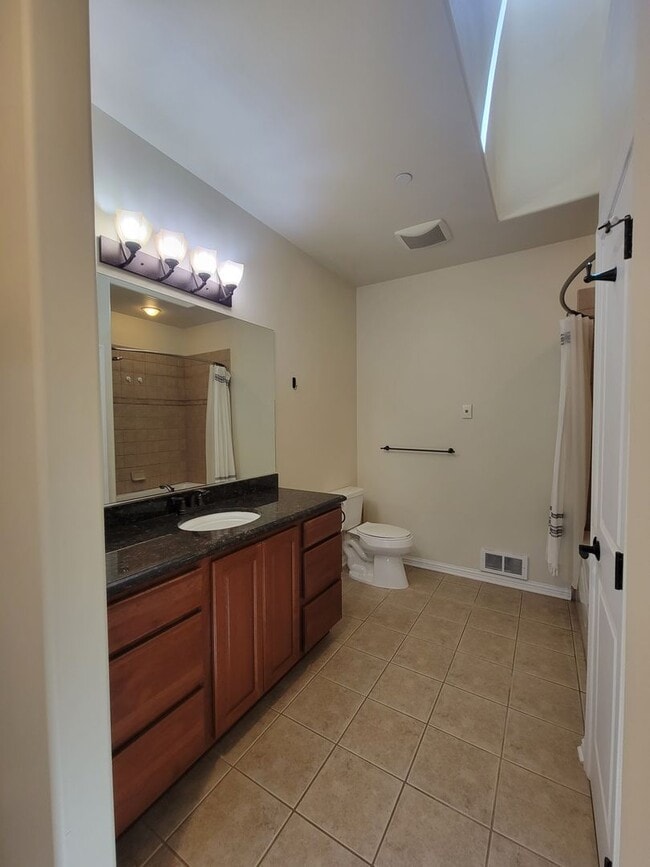 Building Photo - 2603 Plum Ct